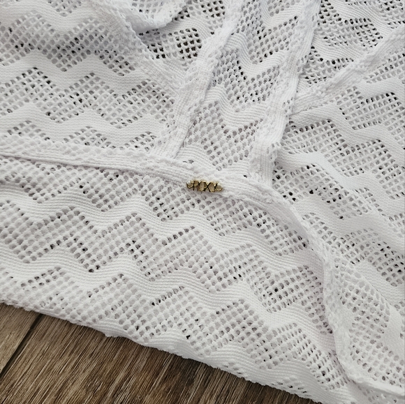 ROXY COVERUP - Picture 2 of 2